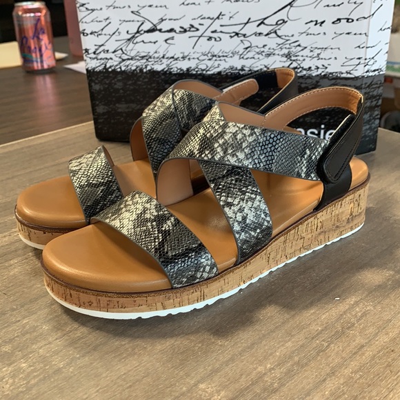 NWT Kensie Palermo wedge Sandal Black Snake - Picture 5 of 6